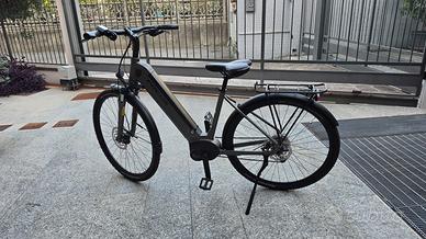 BICICLETTA ASSISTITA COME NUONA 