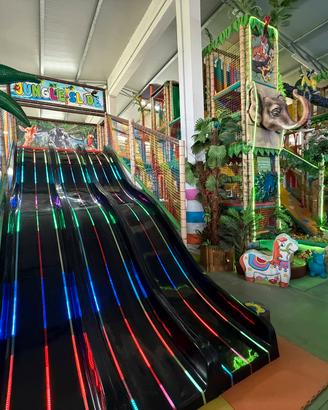 Fabbriche italiana di attrezzature aree gioco