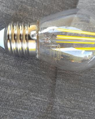 36 + 4 lampadine luce neutra, nuove