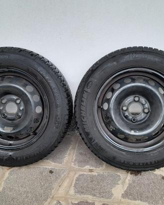 4 ruote invernali 165 70 R14 Michelin