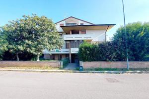 APPARTAMENTO BICAMERE CON TERRAZZO ABITABILE E ...