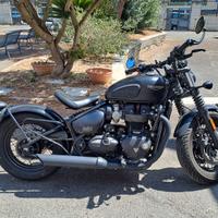 triumph bobber black 1200