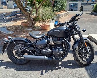 triumph bobber black 1200