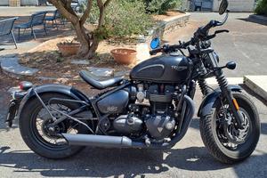 triumph bobber black 1200