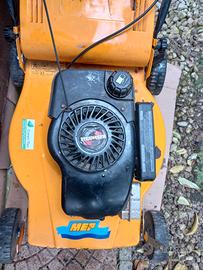 macchina taglia erba