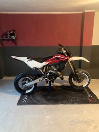 Husqvarna wr 125 leggere descrizione