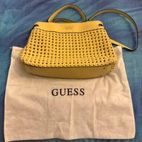 Borsa intrecciata Guess