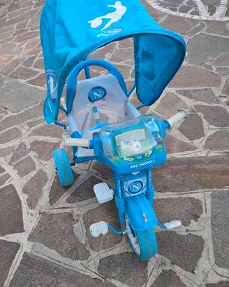 triciclo Napoli