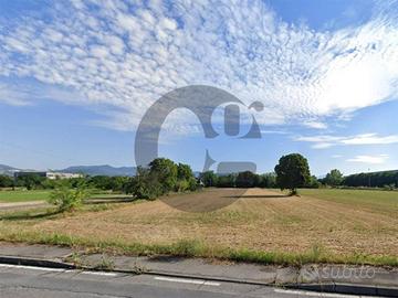Terreno di 15710 m² a Calcinato