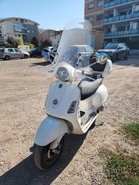vespa 200 gt