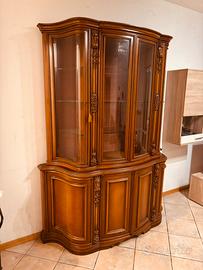 Vetrina in legno