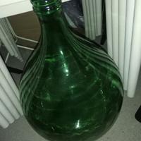 Stock tre contenitori in vetro