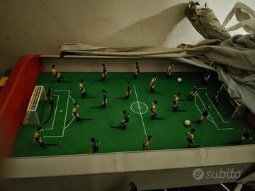 calcio balilla funziona premendo i quadrati anni70