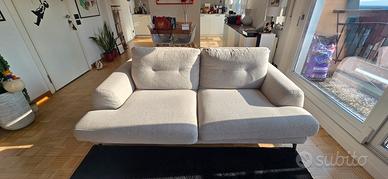 divano pari al nuovo