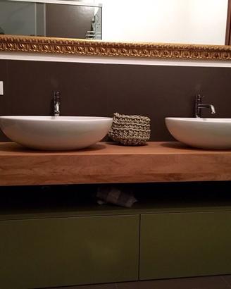 mensola bagno in rovere sospesa cassettone laccato