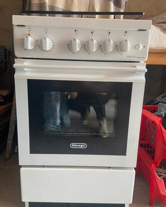 Piano cottura con forno a gas delonghi