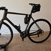 BICI BASSO PALTA - GRAVEL pari al nuovo