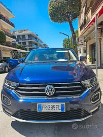 VOLKSWAGEN T-Roc 2.0 TDI SCR 150 CV DSG 4MOTION Ad