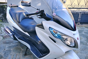 Suzuki Burgman 400