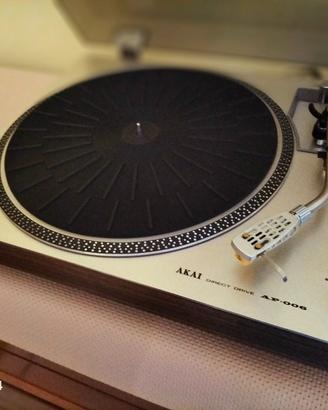 Giradischi AKAI AP 006