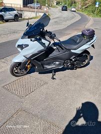 Tmax 560 tek mod 25.26 km 8800