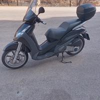 Peugeot Geopolis 300 7.500km