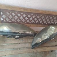 Fari anteriori Ford Fiesta 2010