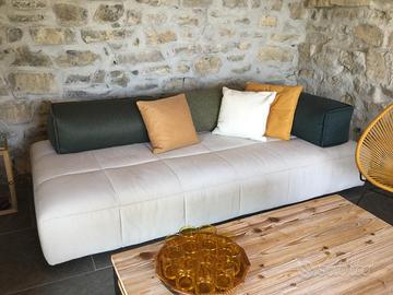 Divano basso modulare / futon con cuscini