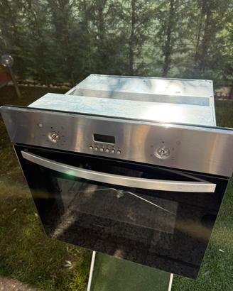 Forno da incassò.
