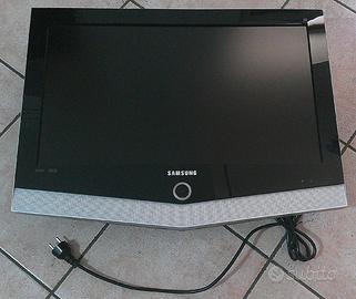 TV Samsung da applicare alla parete