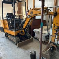 Mini escavatore jcb