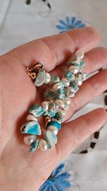 Bracciali ed orecchini. Prezzi diversi