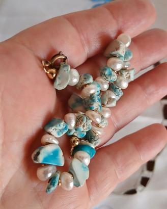 Bracciali ed orecchini. Prezzi diversi