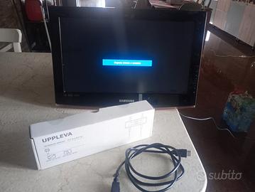 scambioo con carte pokemon TV Samsung 19 pollici