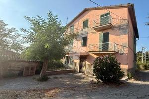 CASA INDIPENDENTE A MONTEFIASCONE