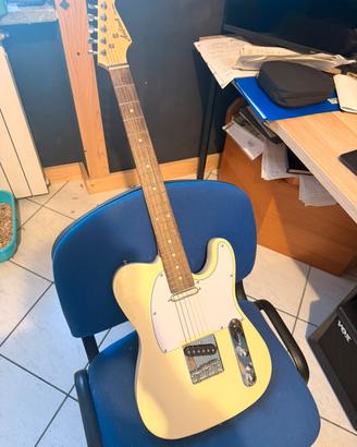 Chitarra elettrica + vox e cavo jack