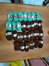 gomitoli lana verde marrone