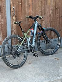 CUBE STEREO HYBRID 140 HPC TM 750