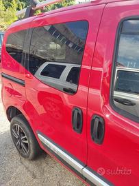 Porta laterale dx nuda FIAT QUBO del 2012