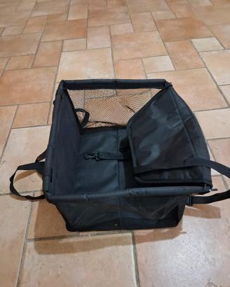 seggiolino auto per cane