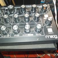 Moog Minitaur