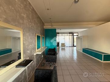 NEGOZIO A FARA VICENTINO