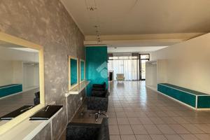 NEGOZIO A FARA VICENTINO