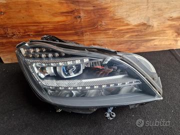Mercedes W218 C218 CLS 2010-2017 Faro dx  LED 