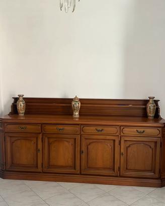 Mobile in legno di ciliegio