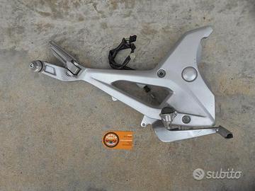 Staffa pedana sinistra e pedale honda NC 700