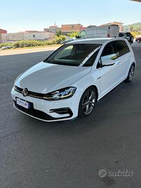 Volkswagen Golf 1.6 TDI 115 CV 5p R line