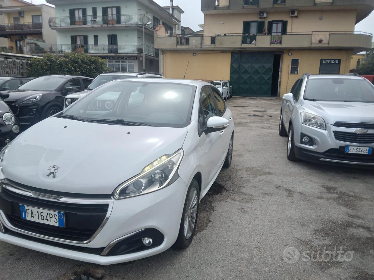 Peugeot 208 1° serie
