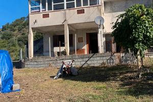 IMMOBILE SU DUE LIVELLI (Belvedere Marittimo, CS)