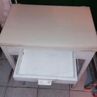 Piccolo tavolo in Legno anni 50 Afffare